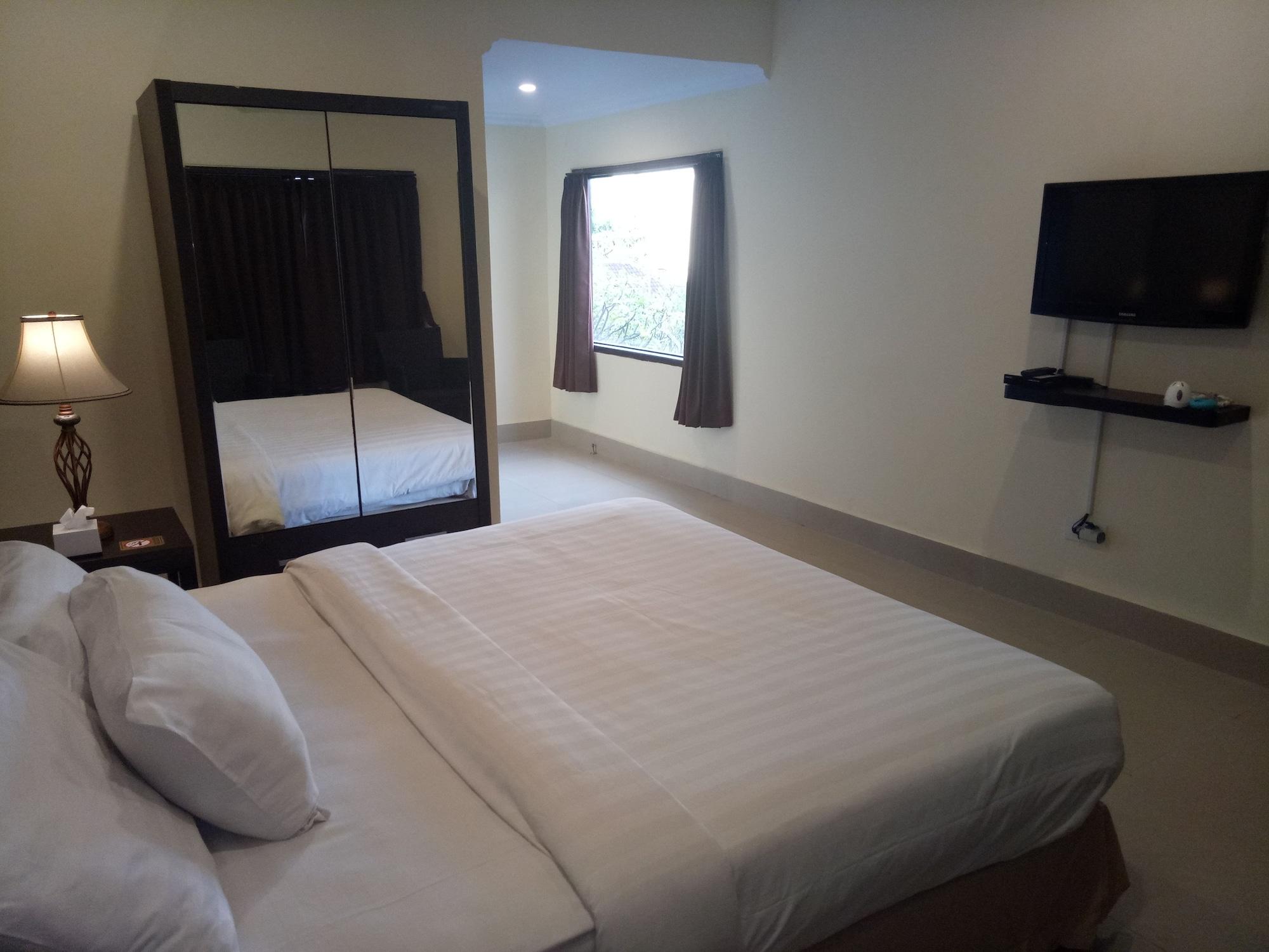 Radha Bali Hotel Кута Экстерьер фото