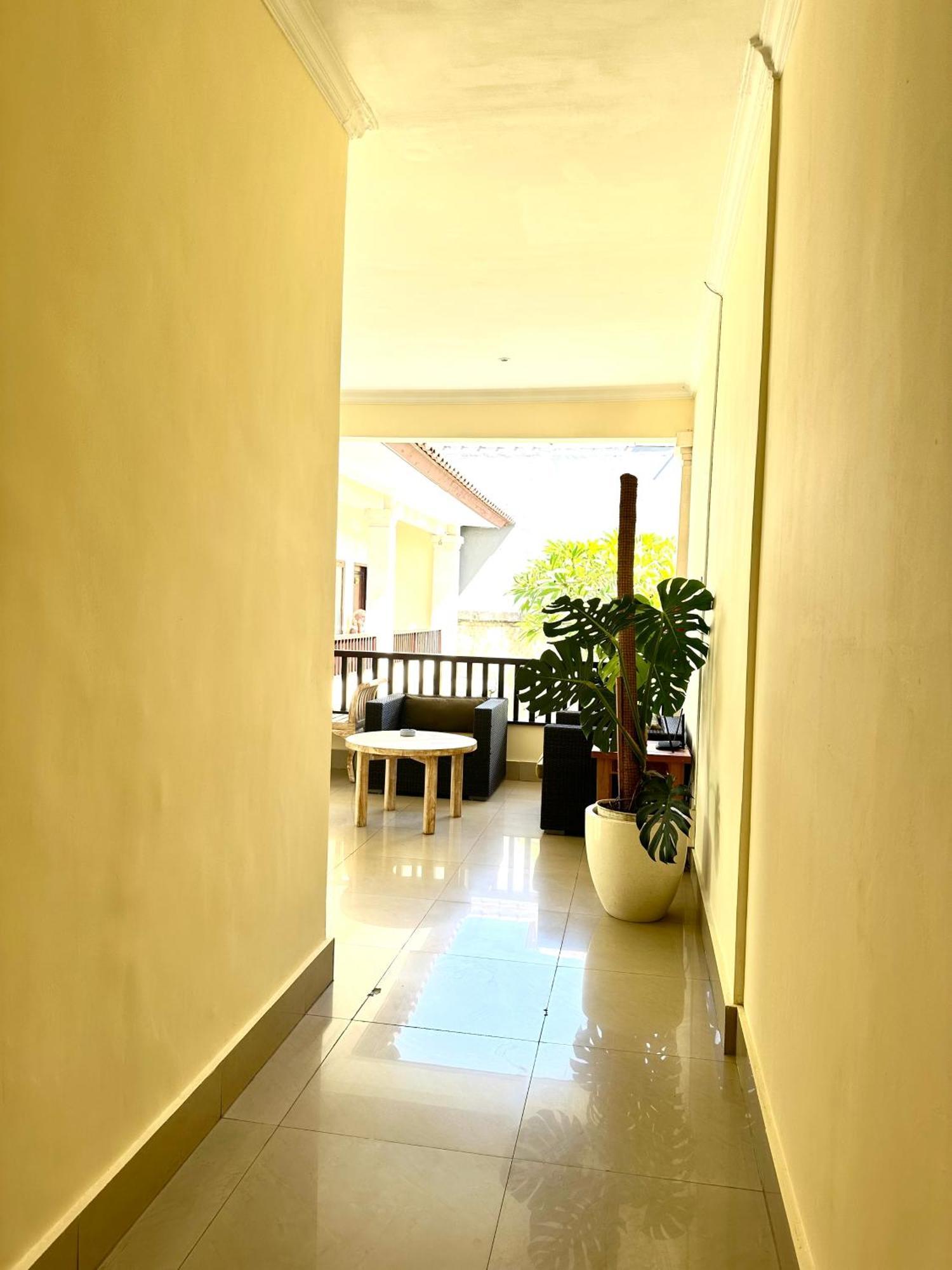 Radha Bali Hotel Кута Экстерьер фото